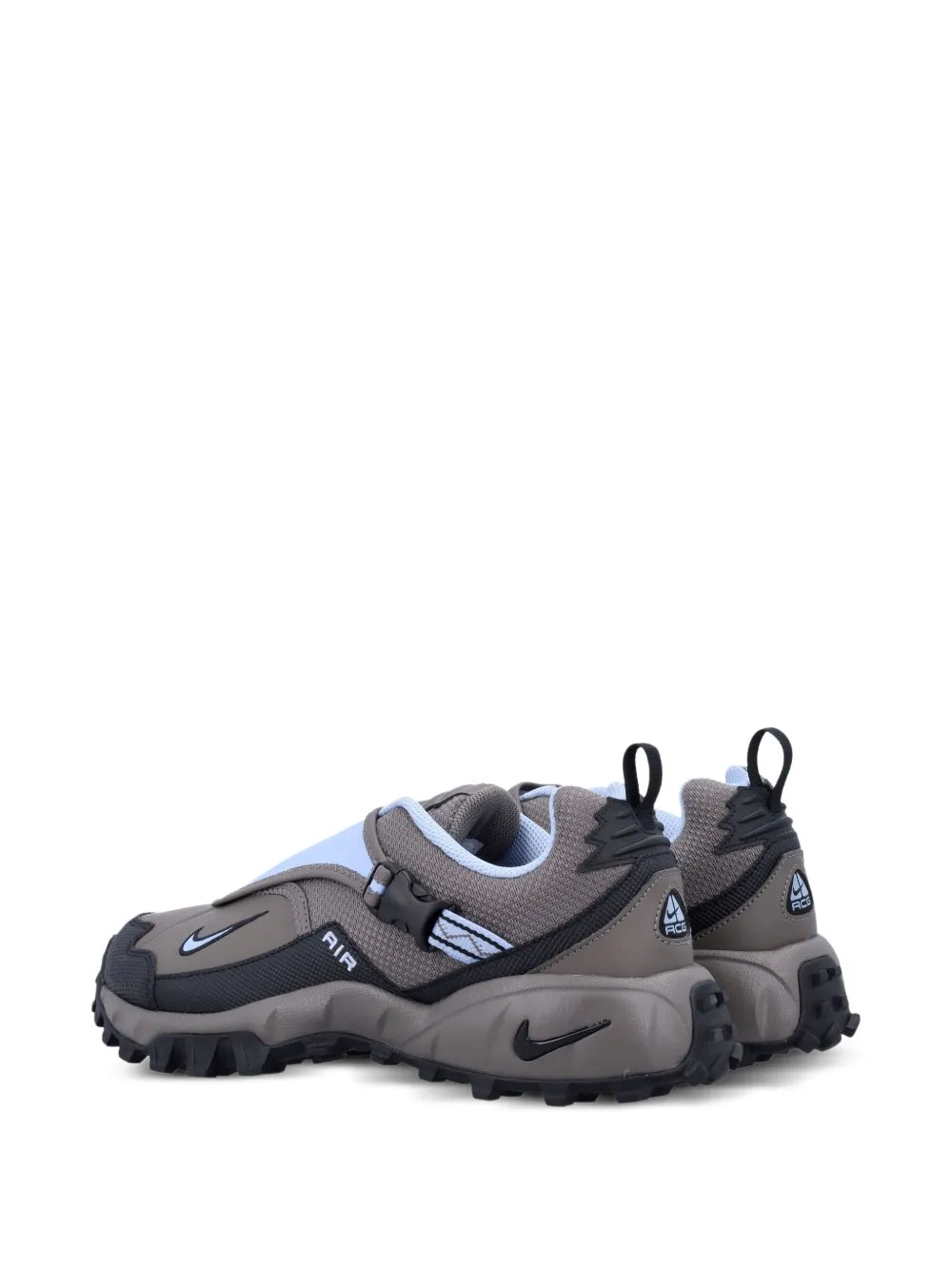 Nike Phassad Slip-On Sneakers